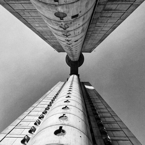 Genex Tower di Belgrado, Serbia - Foto di Sara Facchini - Freelance a Bologna sui settori cultura, architettura, simbolismo e arte